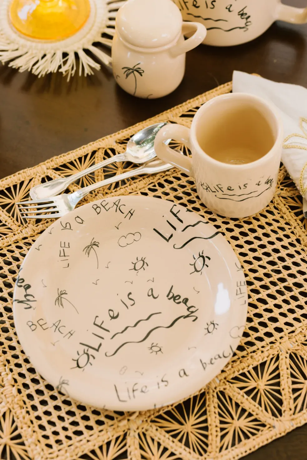 Ceramic Dinner Plate “Life is a Beach” (Set of 4)