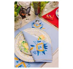 Hand embroidered linen tableware set (Set of 4 units)