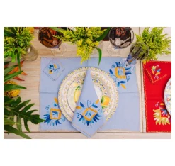 Hand embroidered linen tableware set (Set of 4 units)