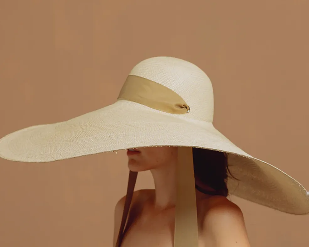 “Haute Beach” Lady Ibiza with Adjustable Ribbon