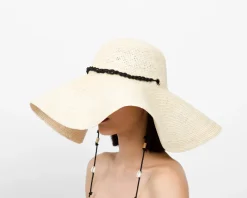 Lady Ibiza Extra Long Brim Crochet Hat