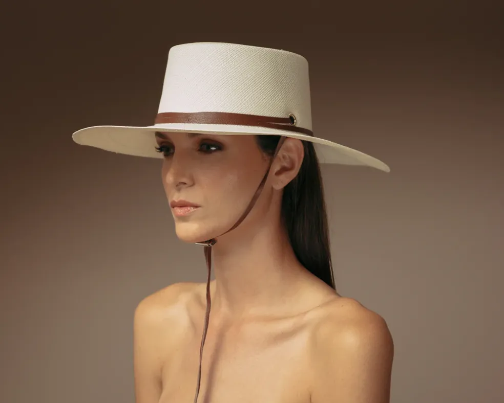 Long Brim Cordovan hat with Leather band