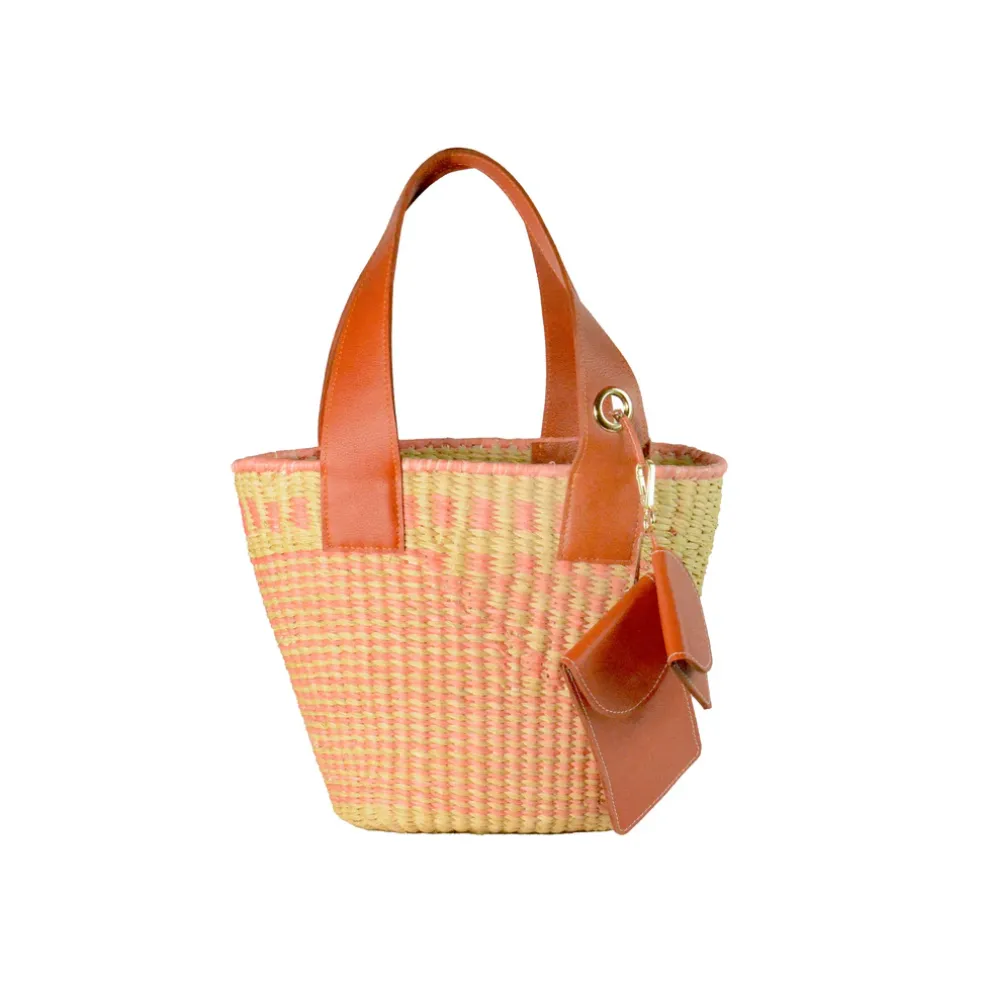 Medium Straw Tote