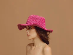 Moldeable Crochet Hat With Wire Brim And Mettallic Thread