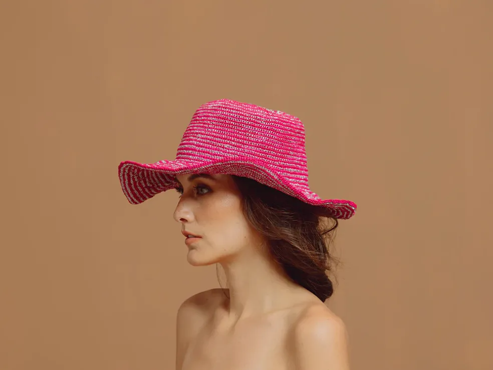 Moldeable Crochet Hat With Wire Brim And Mettallic Thread