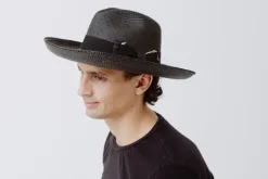 Panama hat long