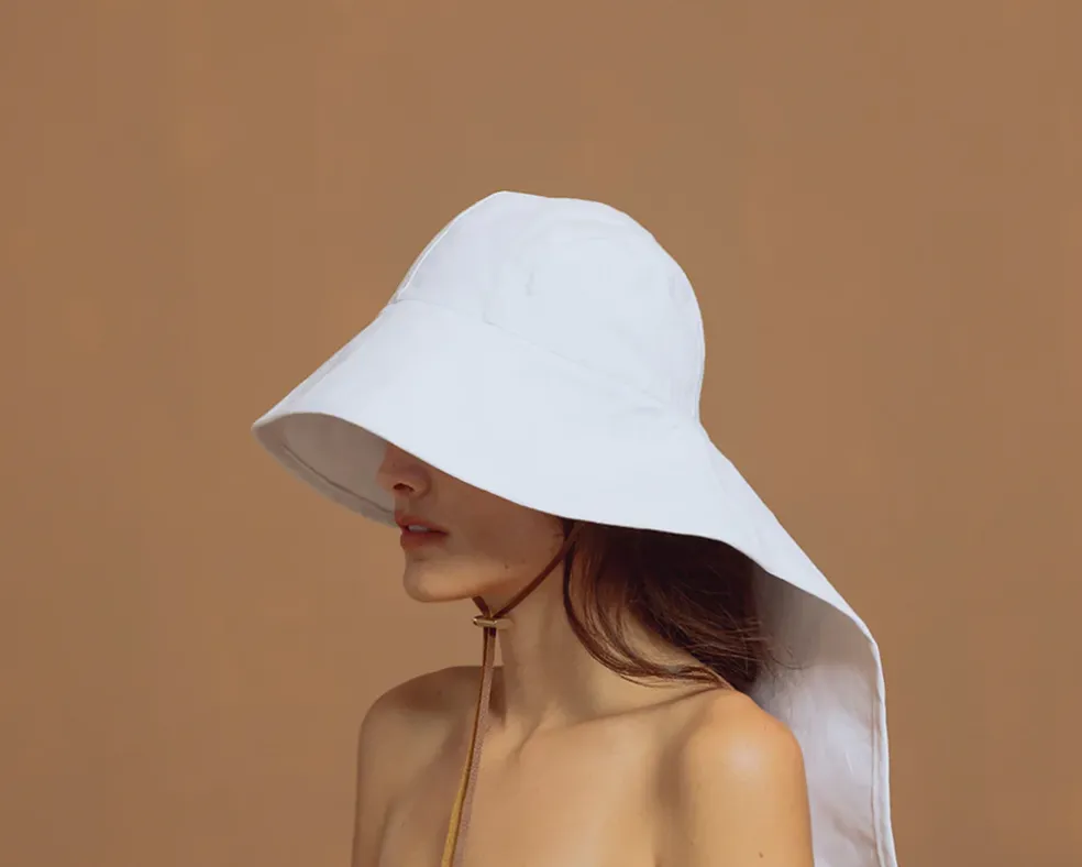 Safari Hat With Leather Strap