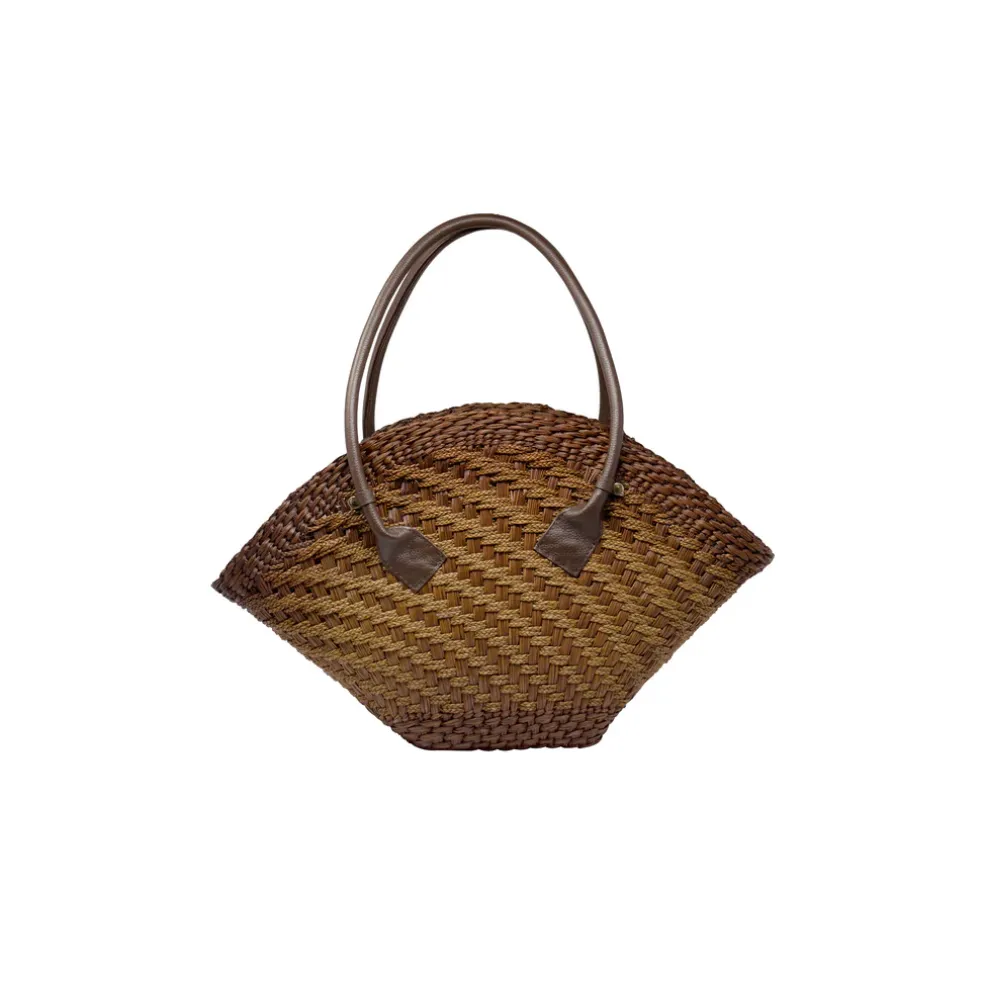 Thick weave maxi basket